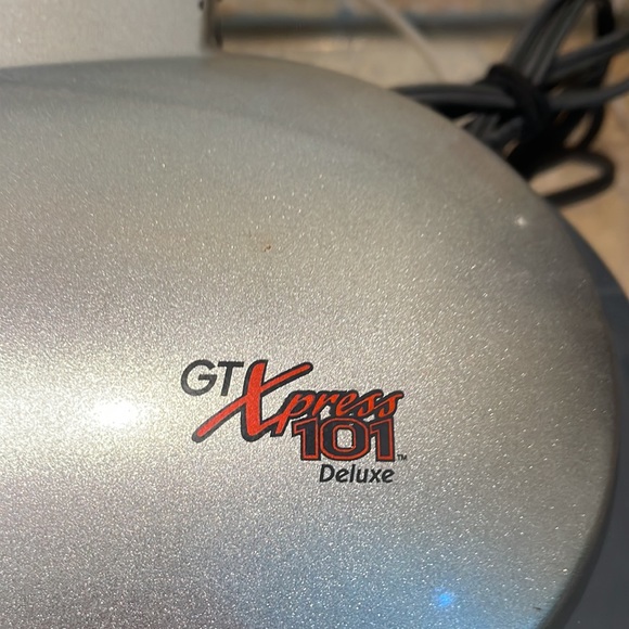 COPY - GT XPRESS DELUXE GRILLER... makes grilling so much fun....w/ 3 cookbooks! - Picture 5 of 10